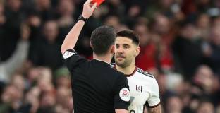 Клатенбърг поиска сурово наказание за Митрович 