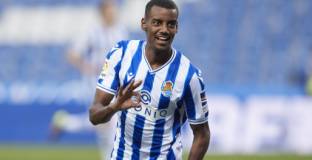 Рома се прицели в шведски национал 