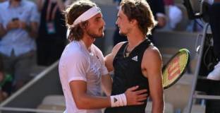  Зверев обвини Циципис в получаване на неправомерна помощ