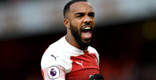 Два обрата и победа на Арсенал в дербито с Тотнъм