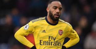 Парлър: Арсенал да продаде Лаказет и да финансира покупки