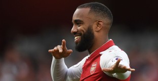 Дебют, рекорд и победа за Лаказет в 7-голов трилър с Лестър (видео)