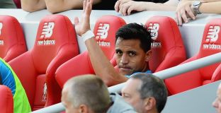 Играчите на Арсенал искат Санчес да бъде продаден 