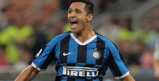 Юнайтед не може да си върне Санчес през зимата