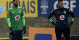 Едерсон: Алисон е крачка пред мен