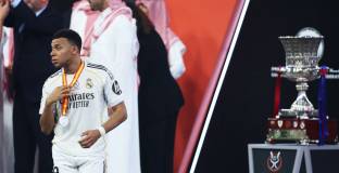Мбапе разочаровал Алонсо след финала за Суперкупата