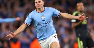  Алварес може да напусне Ман Сити заради Холанд 