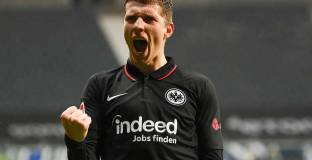 Айнтрахт - Байер Леверкузен 5:2 