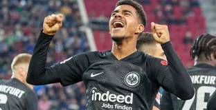 Аугсбург - Айнтрахт 1:2 