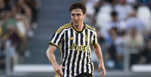 Ман Сити преговаря за Камбиасо