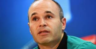 Иниеста: Все още е далече завръщането ми в Барса 