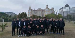 Локо Пловдив също вече е в Анталия