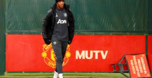 Марсиал напусна базата 11 минути след пристигането си