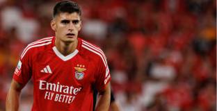 Юве следи защитник на Бенфика