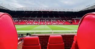 Apple може да купи Манчестър Юнайтед