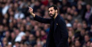 Арбелоа с нестандартен ритуал: закуска за играчите след всяка победа