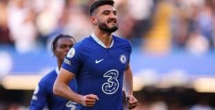 Уулвс не успя да наеме Броя