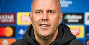 Ман Юнайтед и Ливърпул влизат в битка с Ман Сити за халф