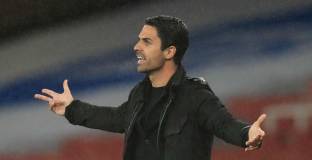 Артета разкритикува съдийството в мача с Лестър