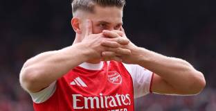 Артета за Гьокереш: Той става все по-добър