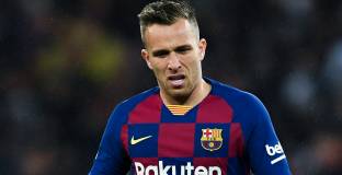 Бартомеу е възмутен от отказа на Артур да играе за Барселона