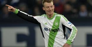 Волфсбург уволнил готвача, забравил за алергията на Арнолд 