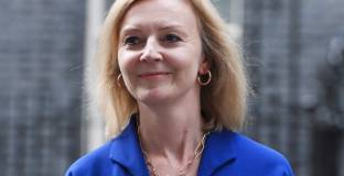 Министър на Великобритания иска бойкот на финала в ШЛ