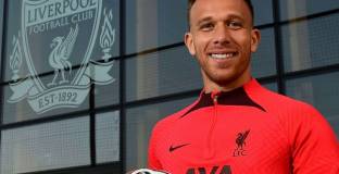 Артур няма да остане в Ливърпул