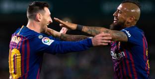 Видал: Не бива да се сравняват Меси и Роналдо