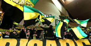 Фен на Нант почина от удар с нож преди мача с Ница 