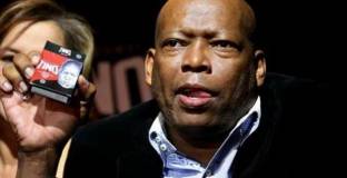 Асприля бори коронавируса с презервативи