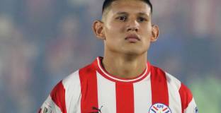 Парагвай прекърши  Перу в Лима