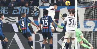 Болоня с исторически успех срещу Аталанта в Купата на Италия 