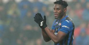 Наполи се договори със Сапата