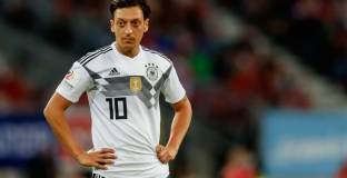 DFB призна, че не е прав спрямо Йозил 