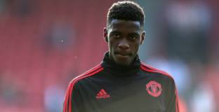 Вила изпреварва Нюкасъл за Таунзебе 