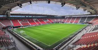 АЗ Алкмаар ще вземе и втория мач срещу Левски