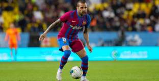  Алвеш: Барса не се интересува от хората, които правят история 