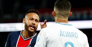 Обвиниха Неймар в хомофобия