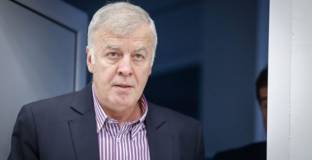 Левски започва контролите под погледа на Сираков