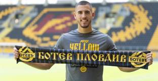 Нападател на Ботев Пловдив ще играе в Гърция