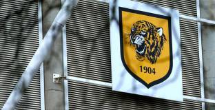 Съсобственик на клуб е заподозрян в малтретиране на футболистки 