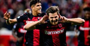 Байер с комфортна преднина за реванша (видео)