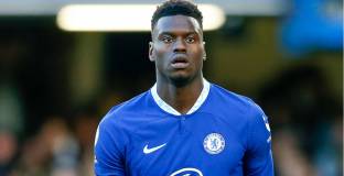 Микел смята, че Бадиашиле и Дисази не са добри за Челси