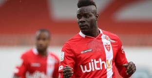 Балотели пристигна в Турция