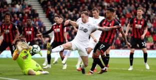 Барнс: Клоп ми написа, че може да ме купи, ако вкарам на Сити