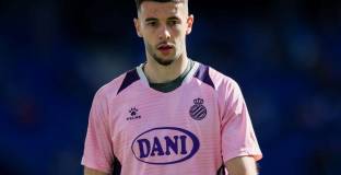 Барса може да отвлече вратар, който е цел на Арсенал