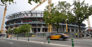 Барса обяви, че „Камп Ноу“ няма да е готов за мача с Хирона