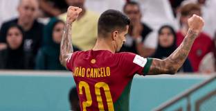 Барса обяви трансфера на Кансело 