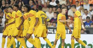 Барса проведе преговори с нападател на Астън Вила